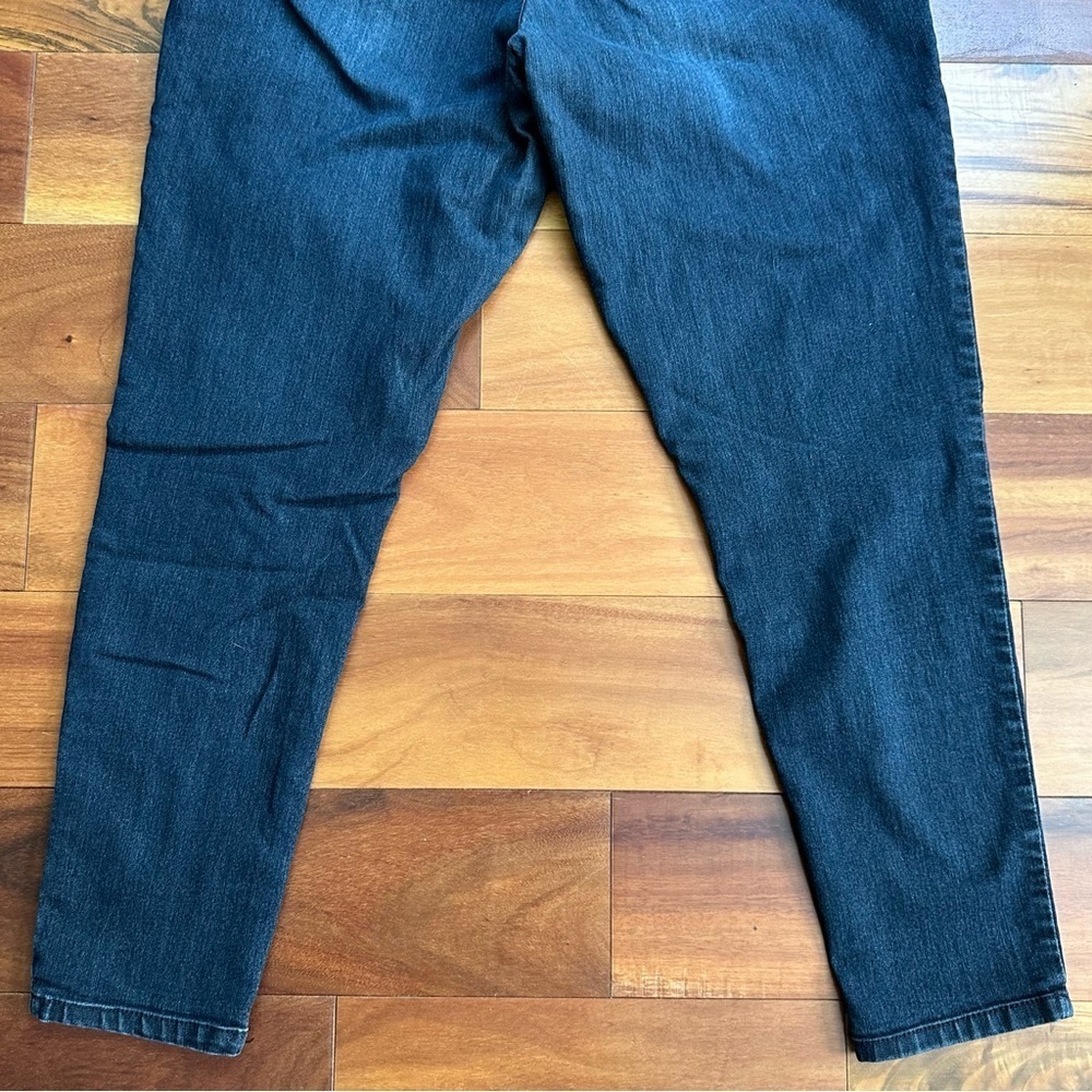 Democracy Ab Solution Jeans - Picture 9 of 10